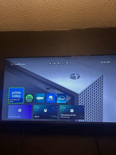 Microsoft Xbox One S 1TB White - Picture 2 of 2