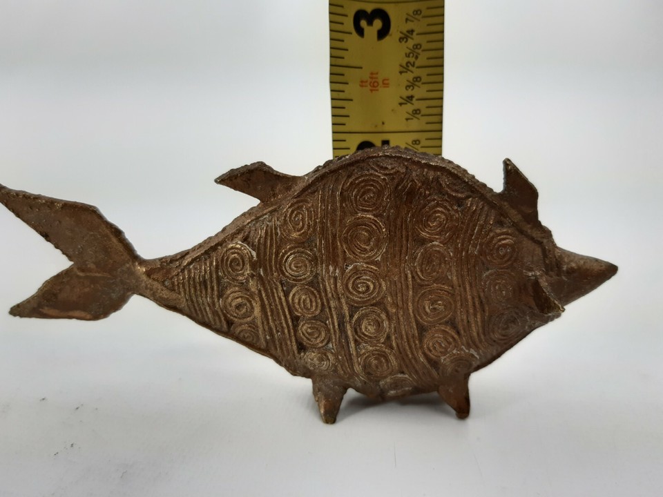 Vintage Brass India Fish Paper Weight Decor Figurine Nautical Engraved
