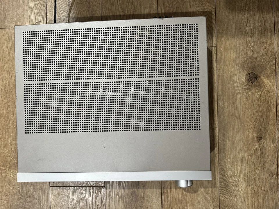 Denon DRA 400 Precision Audio Component AM/FM Tuner Stereo AMP Receiver 💯 Works - Image 2 of 4