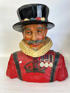 Yeoman of the Guards Beefeater Gin  Store Display London  Queen Elizabeth ADD