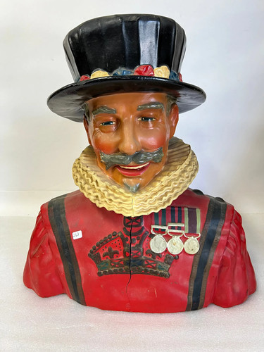 Yeoman of the Guards Beefeater Gin  Store Display London  Queen Elizabeth ADD