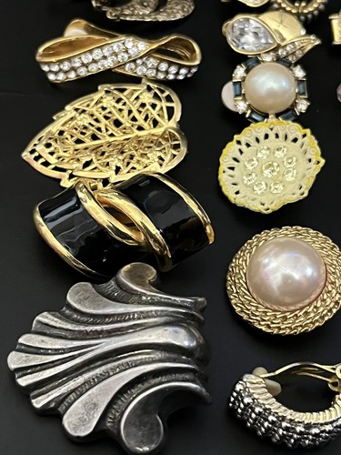 Vintage Signed & Unsigned SINGLE Clip-On Earrings Jewelry Lot Crafts/Wear 49pcs - Picture 11 of 20