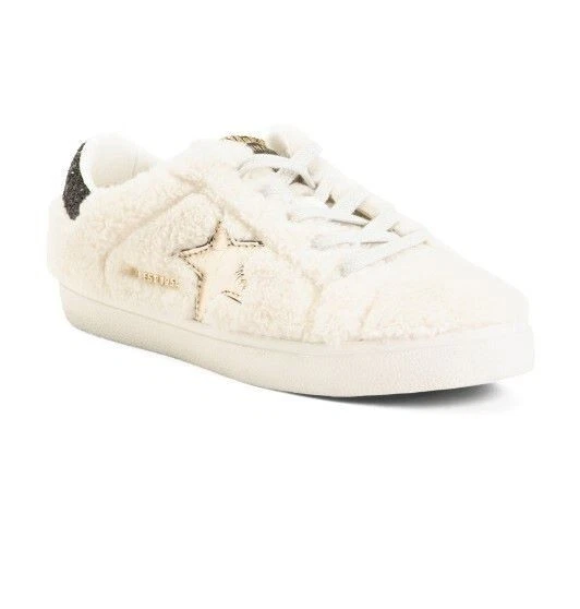 Big sneaker best sale sale