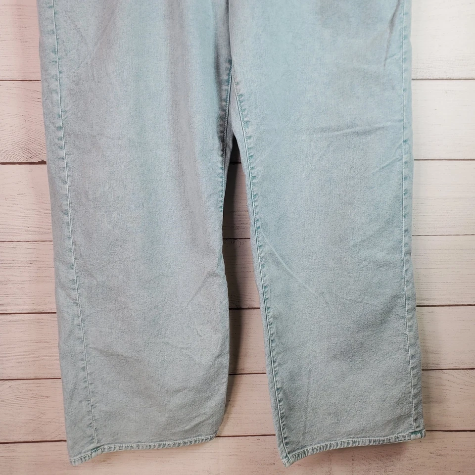 MOTHER Jeans Size 34 Denim Low Rise Wide Leg Denim Pants Light Wash Pockets - Image 2 of 4