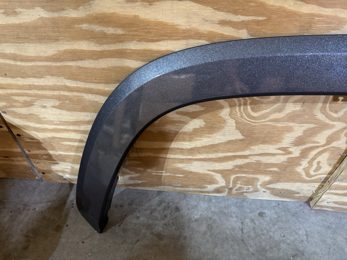 2022-2025 Toyota Tundra Front Left Fender Flare Molding OEM 75086
