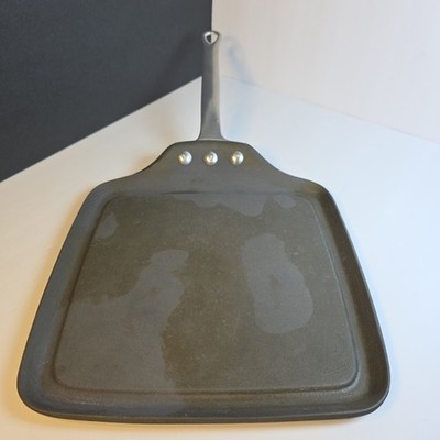 GHC Magnalite Professional 10.5'' Square Anodized Aluminum Griddle with Handle