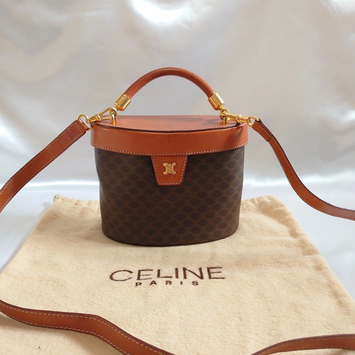 CELINE Brown Leather Shoulder bag Crossbody bag Vanity Macadam