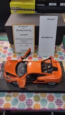 Autoart Signature McLaren 12C, Die-cast with Openings. 1/18. Custom carbon base.