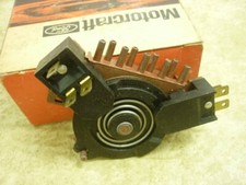 Motorcraft Valve Assembly YH-194 D402-19B888-A 74 Torino  22C105