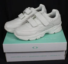 Apex Shoes Leather Double Strap XV926 Athletic Walking White New in Box Mens 9M 