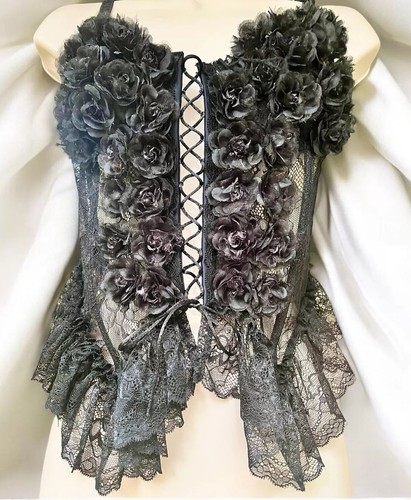 Taglia SMALL…..…WIDOW…..Splendido top corsetto floreale 3D nero dettagliato. Nuovo - Foto 5 di 10