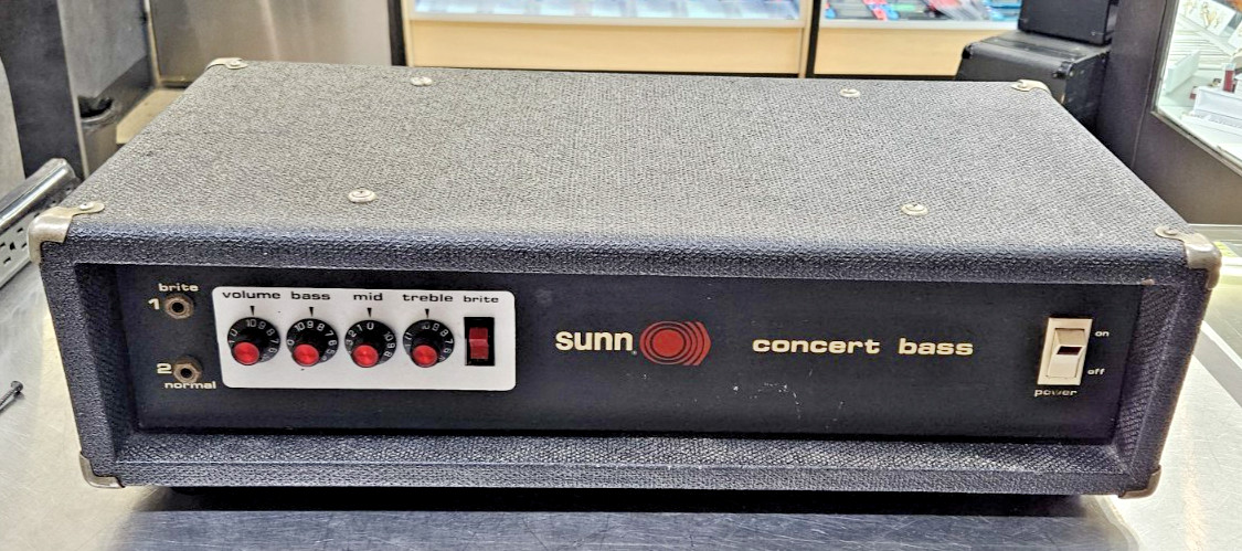 1970s Sunn Concert Bass Amplfier Head 400 Watts