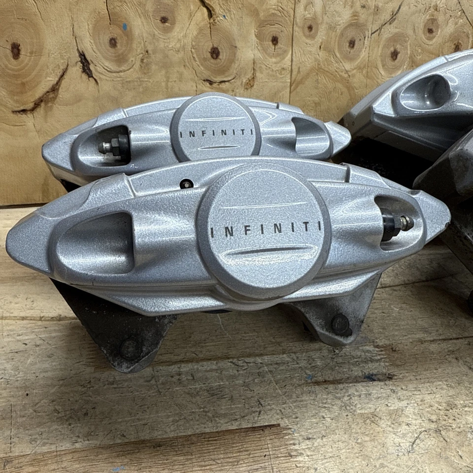 🛑 2008-2020 Infiniti Nissan Akebono SET Sport Brake Calipers OEM Silver - Image 2 of 4