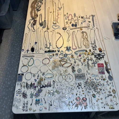 Lot Wearable Costume Jewelry 5 Pound 2oz Mixed Era Vintage Modern Fashion Y2K