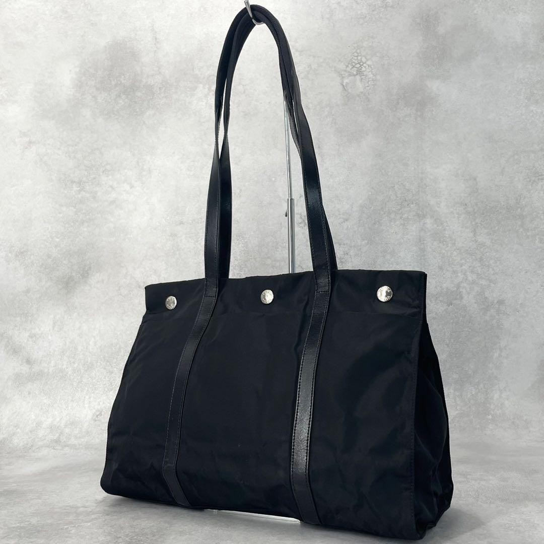 Excellent condition PRADA nylon and leather A4 tote bag with shoulder strap