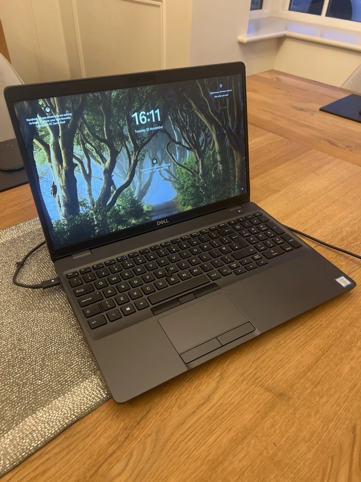 Dell Latitude 5501 · i7-9850H · 16GB · 477GB, photo 1 of 5