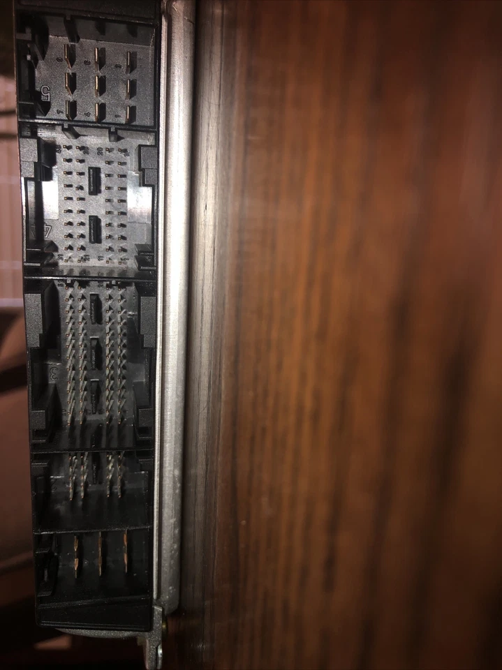 02-2004 BMW 325i / 525i 2.5 A/T Engine Control Module ECM ECU | 7 519 308 Foto 2 de 2