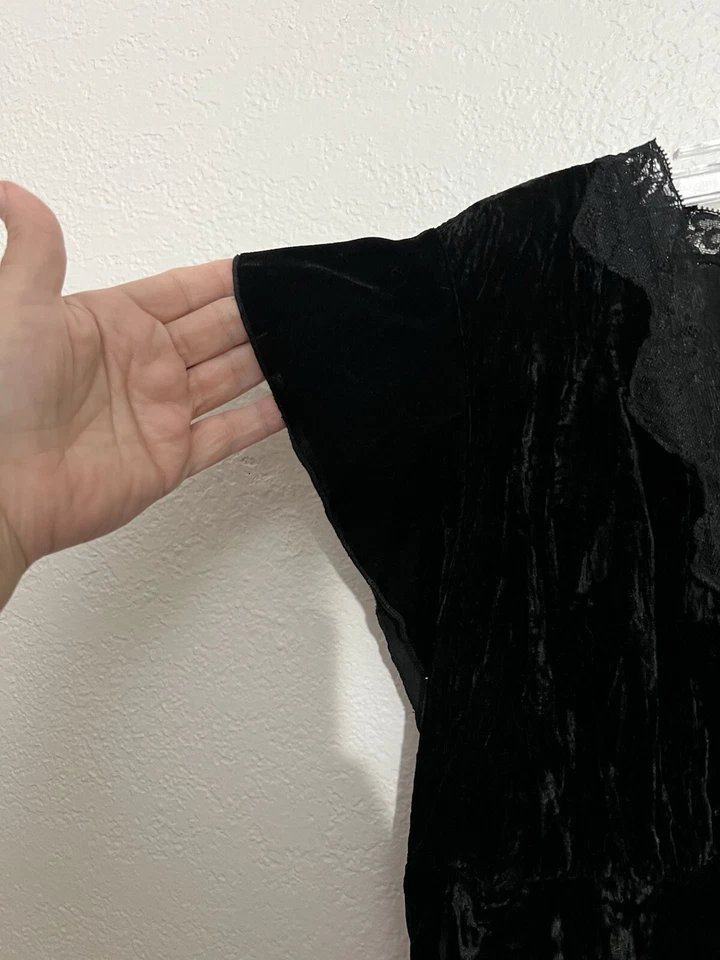 Med Y2K Baby Doll Romantic Steampunk Witchy Gothic Black Velvet Short Sleeve Top - Image 3 of 4