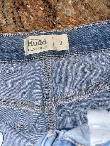 MUDD SHORTS - SIZE 9 FLX STRETCH WOMEN - Picture 4 of 6