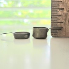 Vtg Estate 2 Brass Tone Miniature Dollhouse Kitchen Cooking Pots Frying Pans