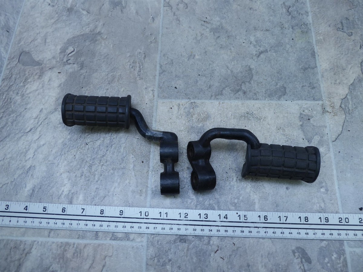 1978 Suzuki GS550 S474-1. front foot pegs and brackets | eBay