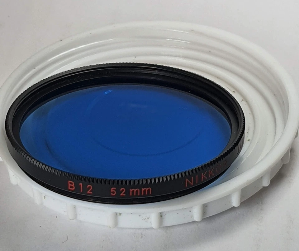 Nikon Nikkor 52mm B12 Blue 80B 80-B Glass Lens Filter Japan 52 mm with case - Image 3 of 4