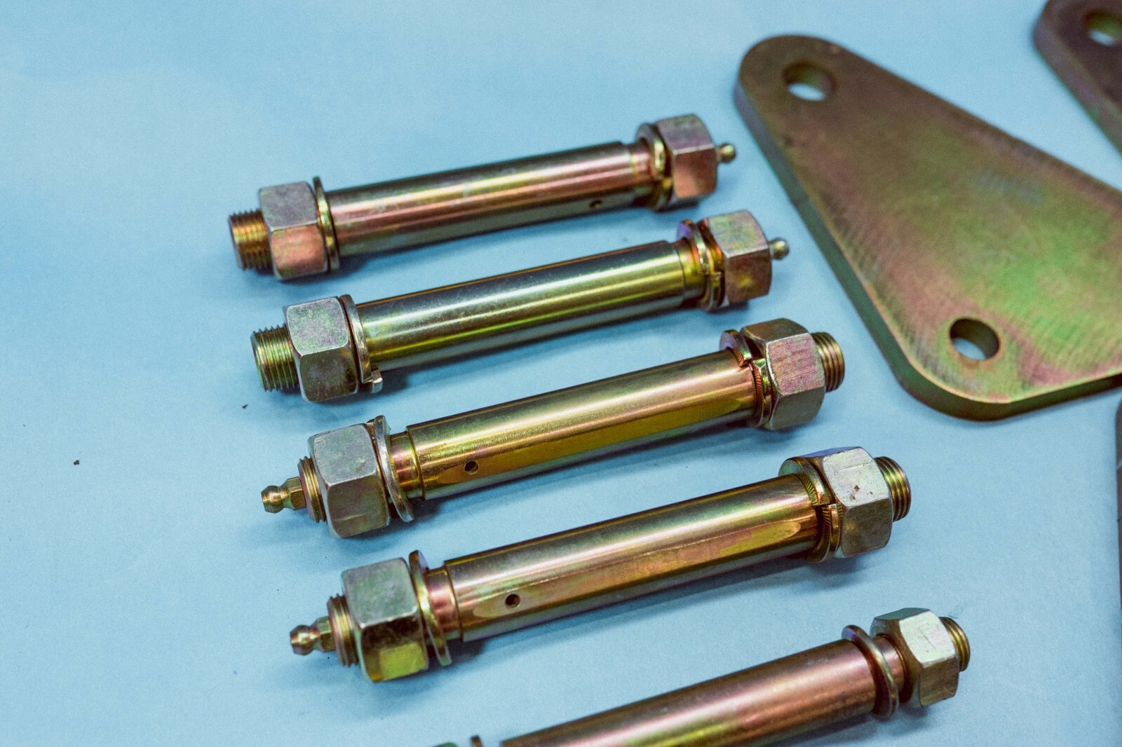 Anti-Inversion 4.8″ Tri-Shackle Set for 1980-1990 Toyota Land Cruisers ...