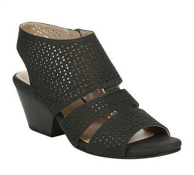 dez sandals from soul by naturalizer