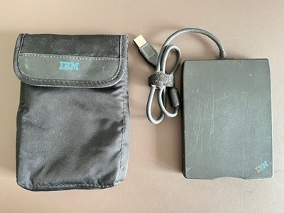 IBM USB Portable 3,5'' Diskette Drive N533 Black mit Storage Case USB-Anschluss