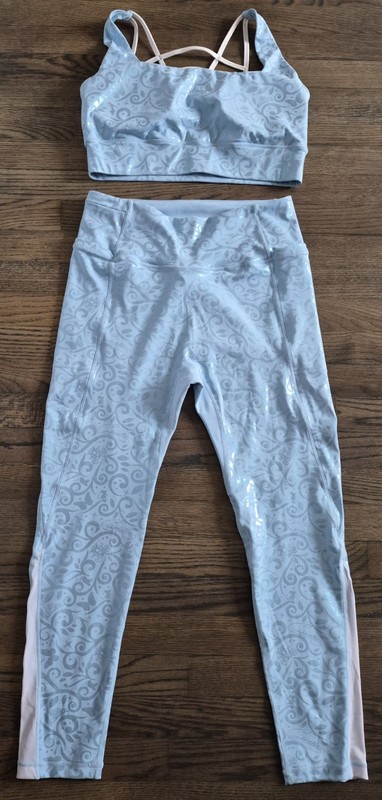 Crowned Athletics Cinderella SET, Bra And Leggings Like New Size XL