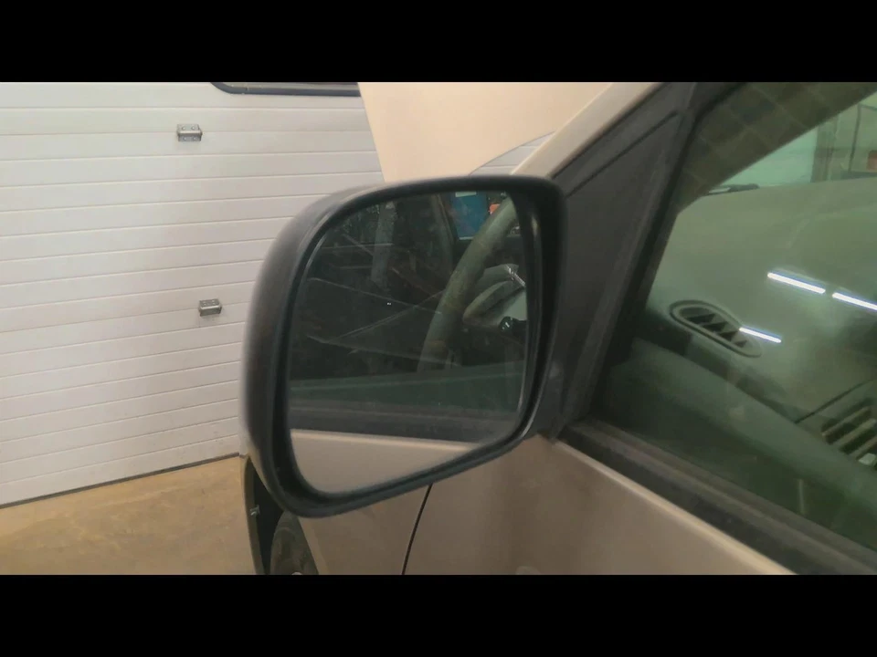 Medidor de flujo de aire de inyección de combustible usado se adapta a: Toyota Sienna 2004 grado A Foto 2 de 4