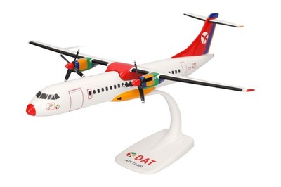 Herpa SnapFit 614740 DAT ATR-72-200   OY-RUG 1:100, NEU