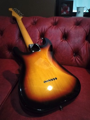 Fender Japan ST62 SS 