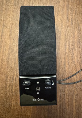 Insignia Multimedia Computer Speakers - 第 2/5 張圖片