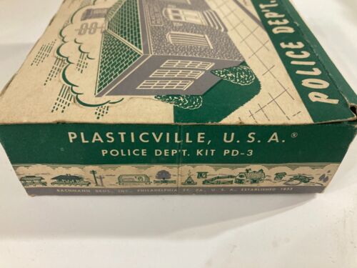 Kit Dipartimento di Polizia Plasticville PD-3 anni 50 con scatola - Foto 4 di 14