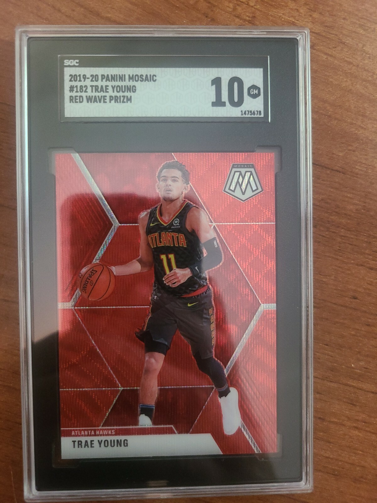 2019-20 Mosaic Trae Young Red Wave Prizm Tmall #182 PSA 10 SSP LOW POP