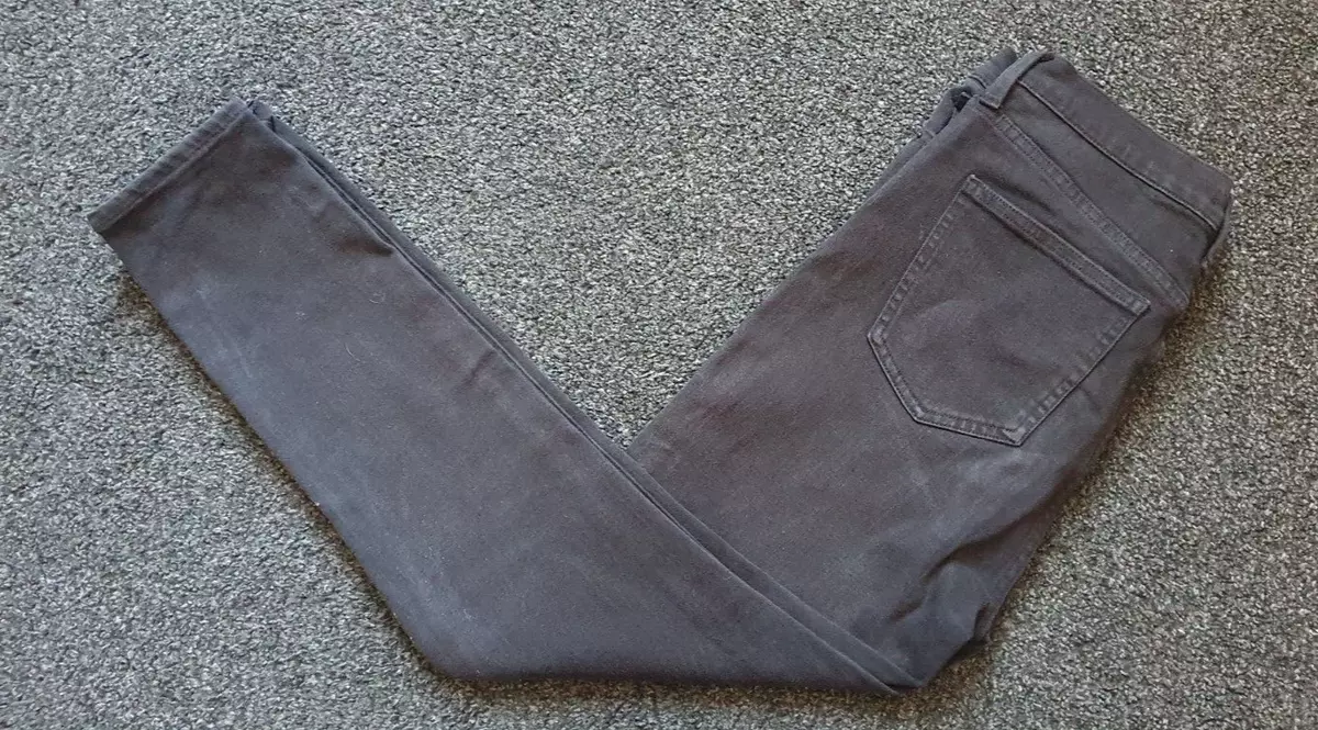 UNIQLO Mens Size 29 Black Skinny Tapered High Stretch Denim Jeans