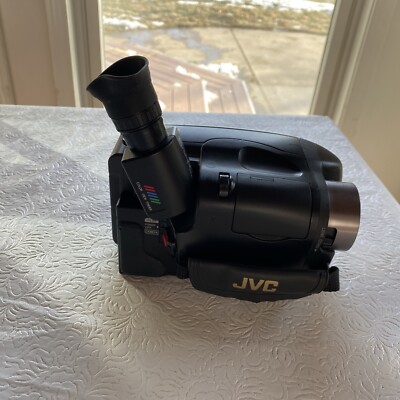 JVC 18X Hyper Zoom Quick Response AF Compact VHS Program Manager