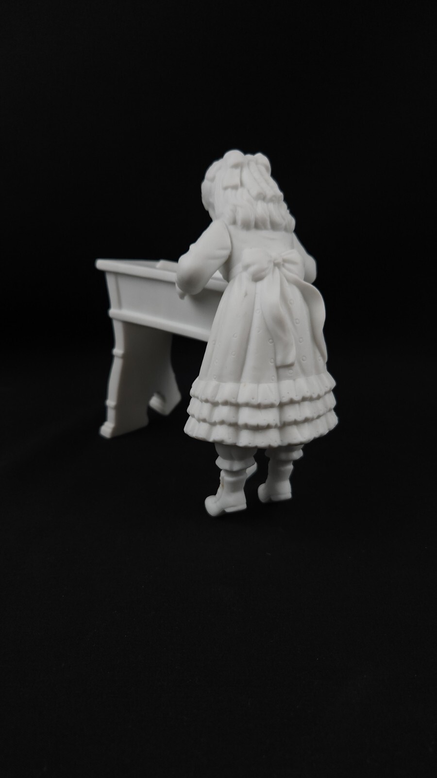 Picture 5 of 8