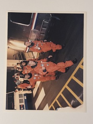 NASA STS-79 Crew Leaves O&C Building For Atlantis Press Photo