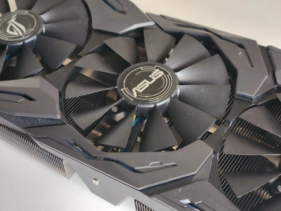 Asus Strix GTX 1080 Air Cooler - Heatsink, Fans and Top Plate - Image 3 of 4