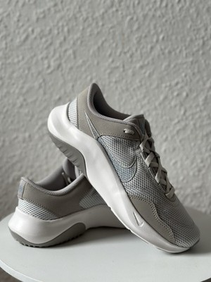 W Nike LEGEND ESSENTIAL 3 NN (DM1119 008) US8/EUR39/Cm25