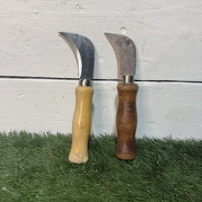 Vintage Carpenter’s Knives Lot of 2 – Murphy Ayer Mass USA & Unmarked Hawkbill