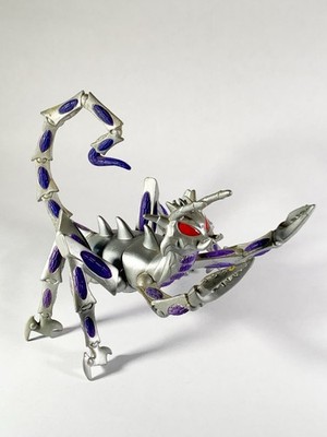 Bandai 1995 Power Rangers - Ultraman Purple Killer Bee Scorpion 