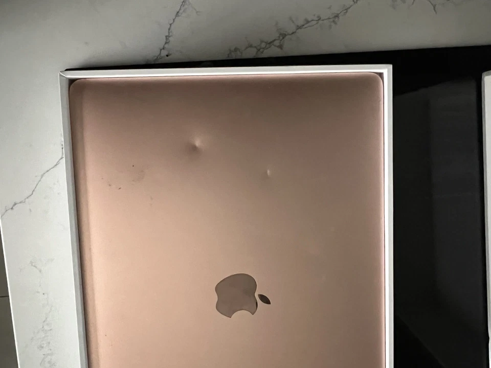 Apple MacBook Air 13" Late 2018 i5 1.6GHz 8GB RAM 128GB SSD MRE82LL/A Laptop - Image 3 of 4