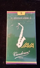 Vandoren Java Alto Saxophone Reeds Strength - 3, Box of 10