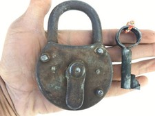 OLD VINTAGE HANDMADE RUSTIC IRON RARE SOLID PADLOCK WITH ORIGINAL KEY