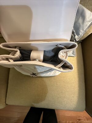 Jessica Moore Quilted Backpack Cloud Creme Cream Dust Bag  display picture 3