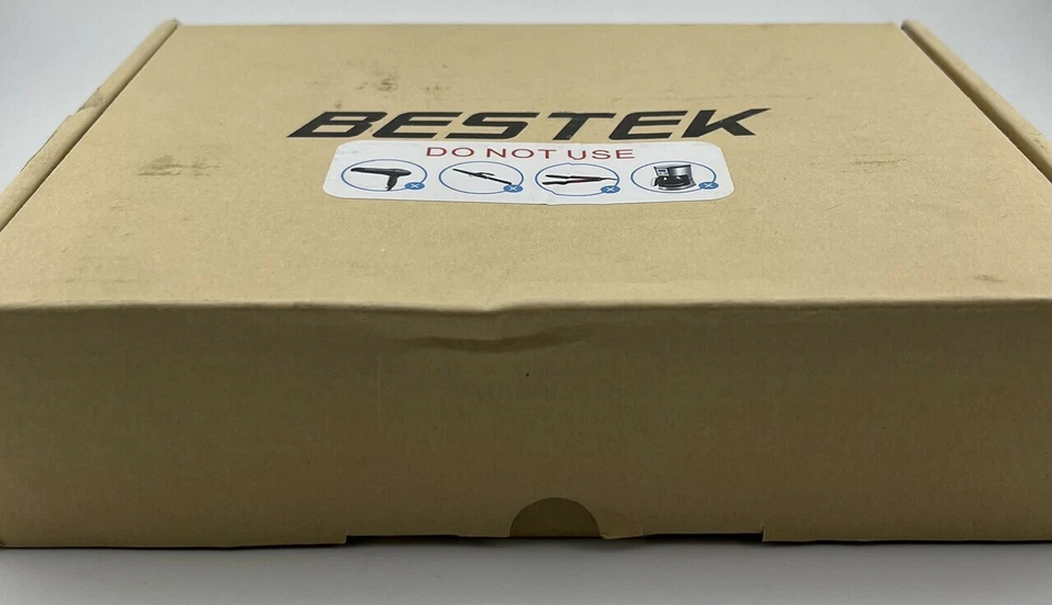 QUANTITY 2 BESTEK MRJ201GU UNIVERSAL BLACK AND WHITE TRAVEL ADAPTERS 100-220V - Image 2 of 3