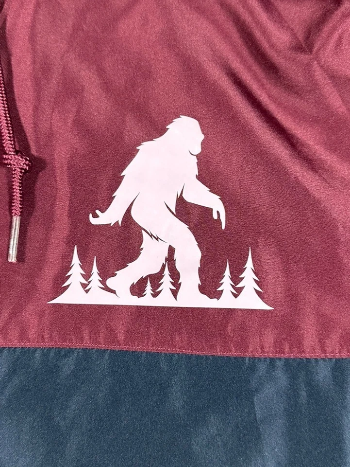 夹克-海军蓝/栗色防风带 Bigfoot 标志中号二手 — 第 2/4 张图片